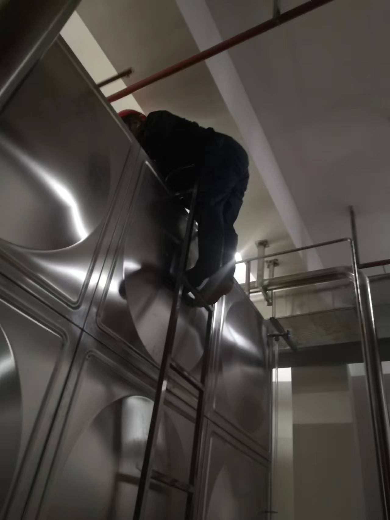 杭州（余杭、钱塘）水箱清洗公司(图2)