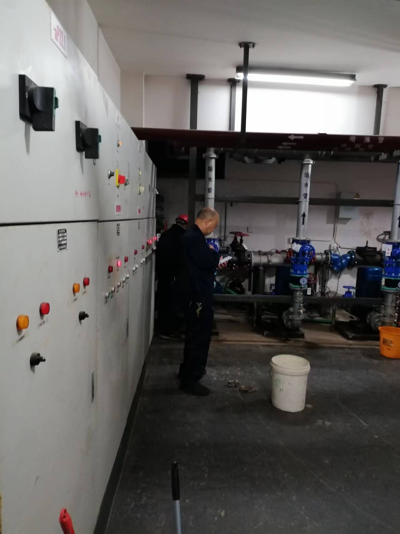 杭州余杭街道先宅社区水箱清洗(图3)