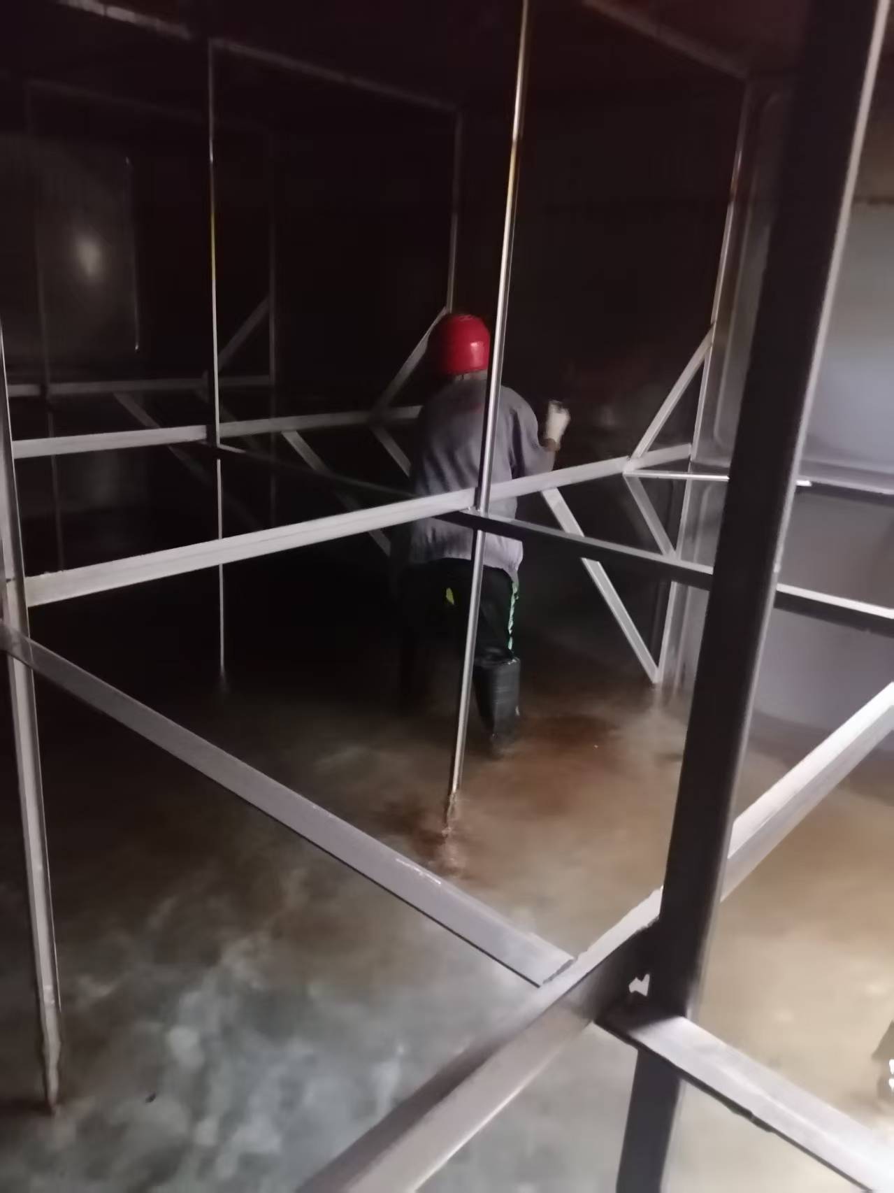 台州清洗水箱公司 台州水箱清洗公司 不锈钢水箱清洗 工厂水箱清洗(图3)